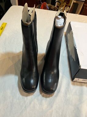 Nine West size 8.5 Black  Women's Ankle Boots NWT